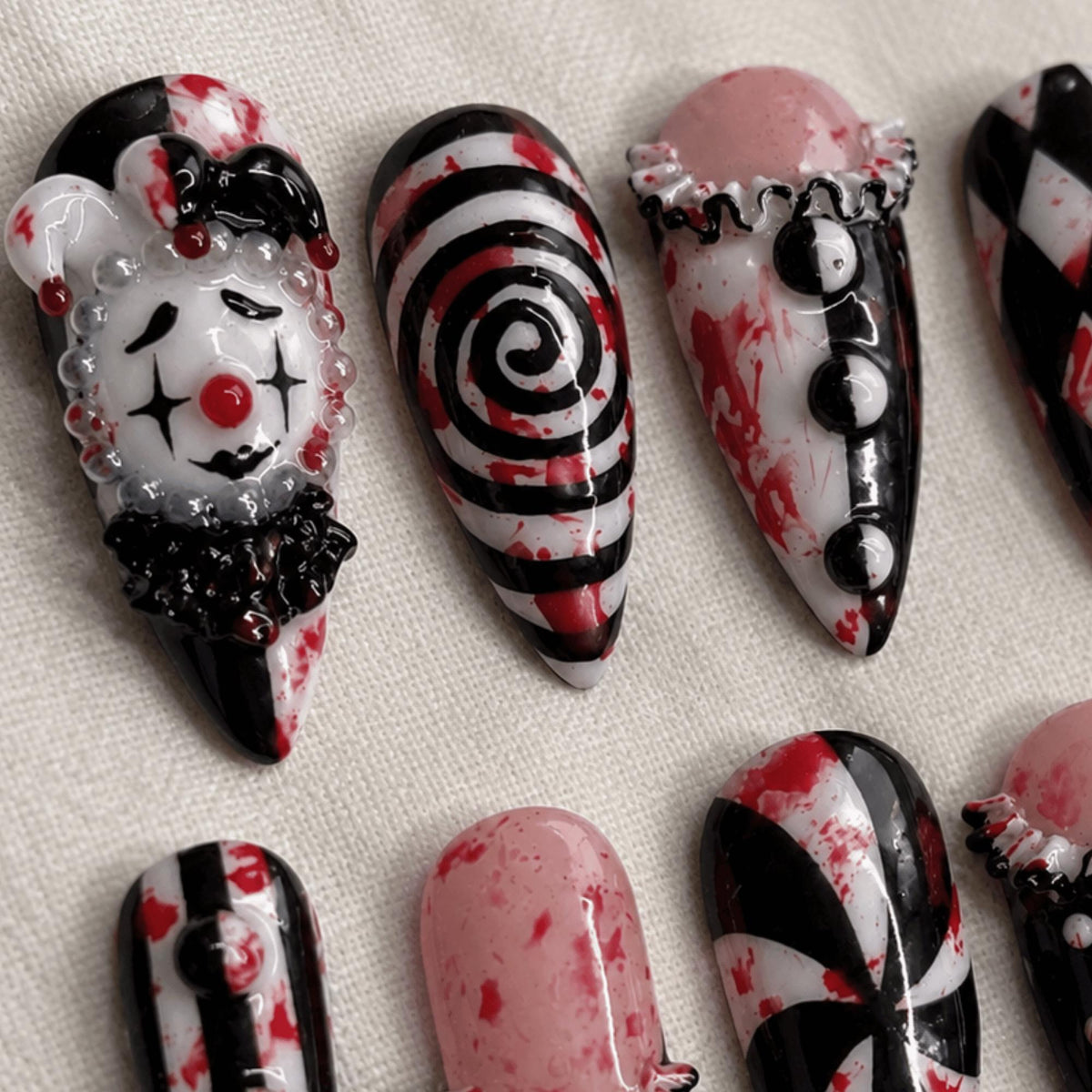 Halloween Gothic Clown Press On Nails, 3D Jester Bloody Circus Nail Art