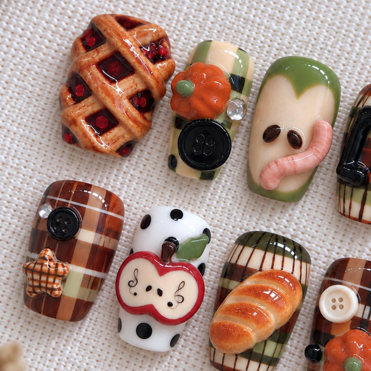 Kawaii Fall Press On Nails, 3D Apple Pie Plaid Nails, Cozy Autumn Nail Set