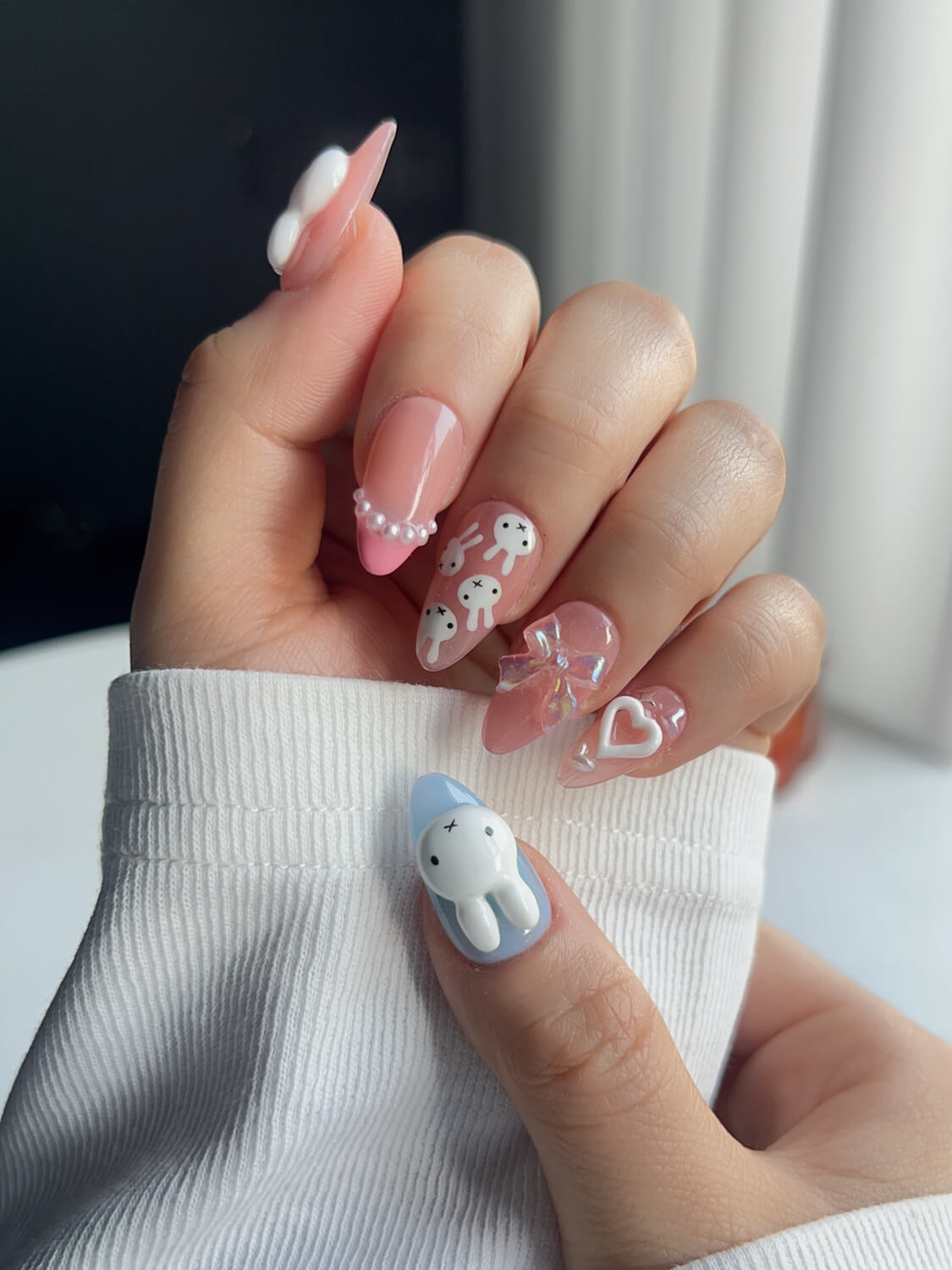 MIFFY XOXO Reusable Press On Nails