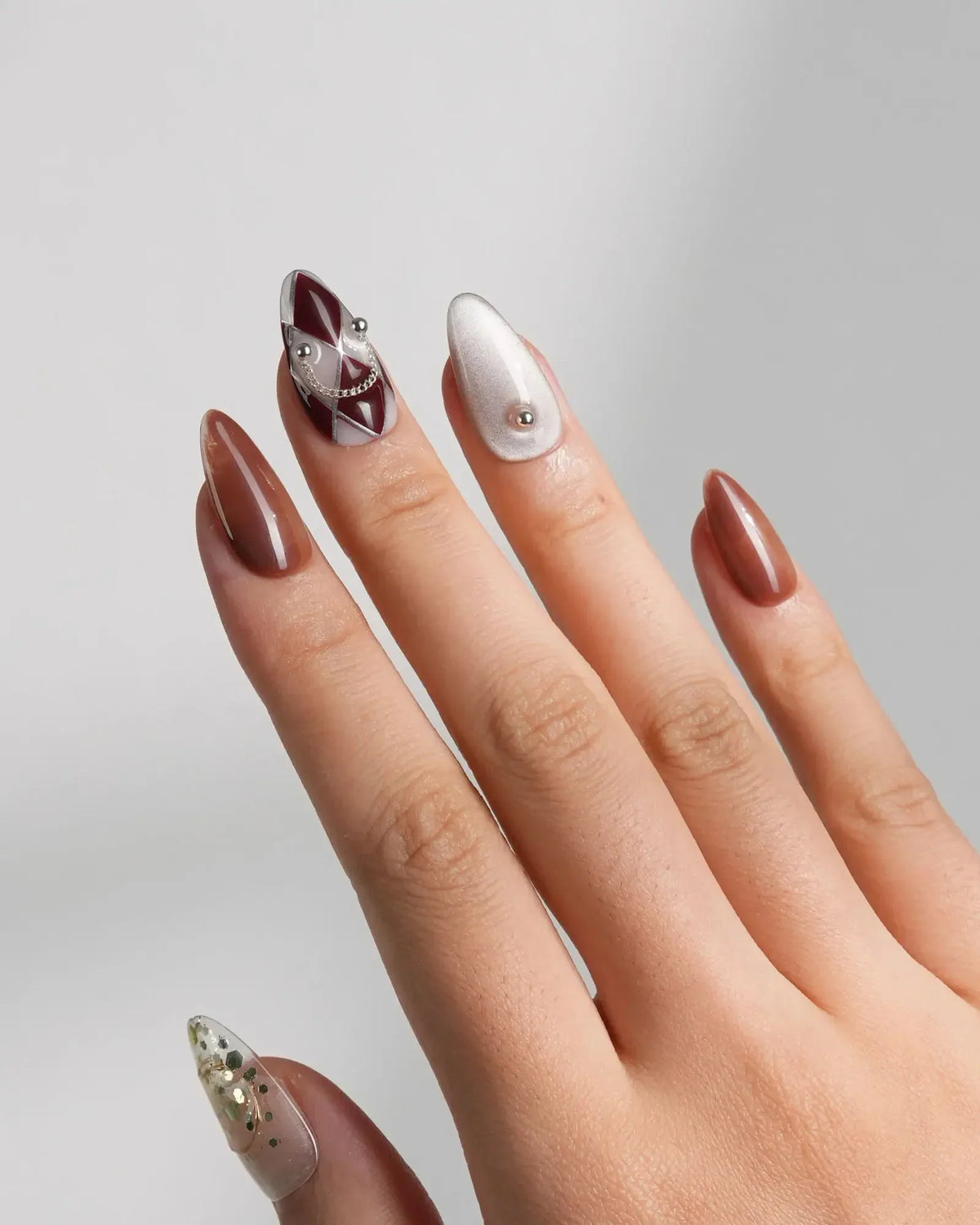 Luxury Vintage Gold Reusable Press On Nails