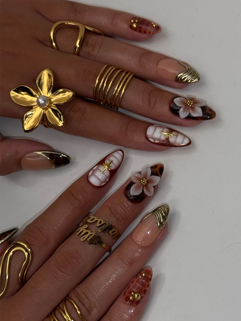 Maple Whisper Tortoiseshell 3D Floral White Brown Press On Nails