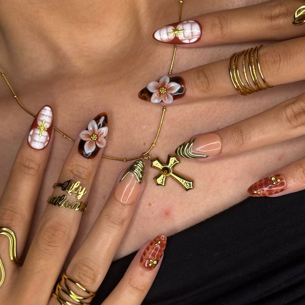 Maple Whisper Tortoiseshell 3D Floral White Brown Press On Nails