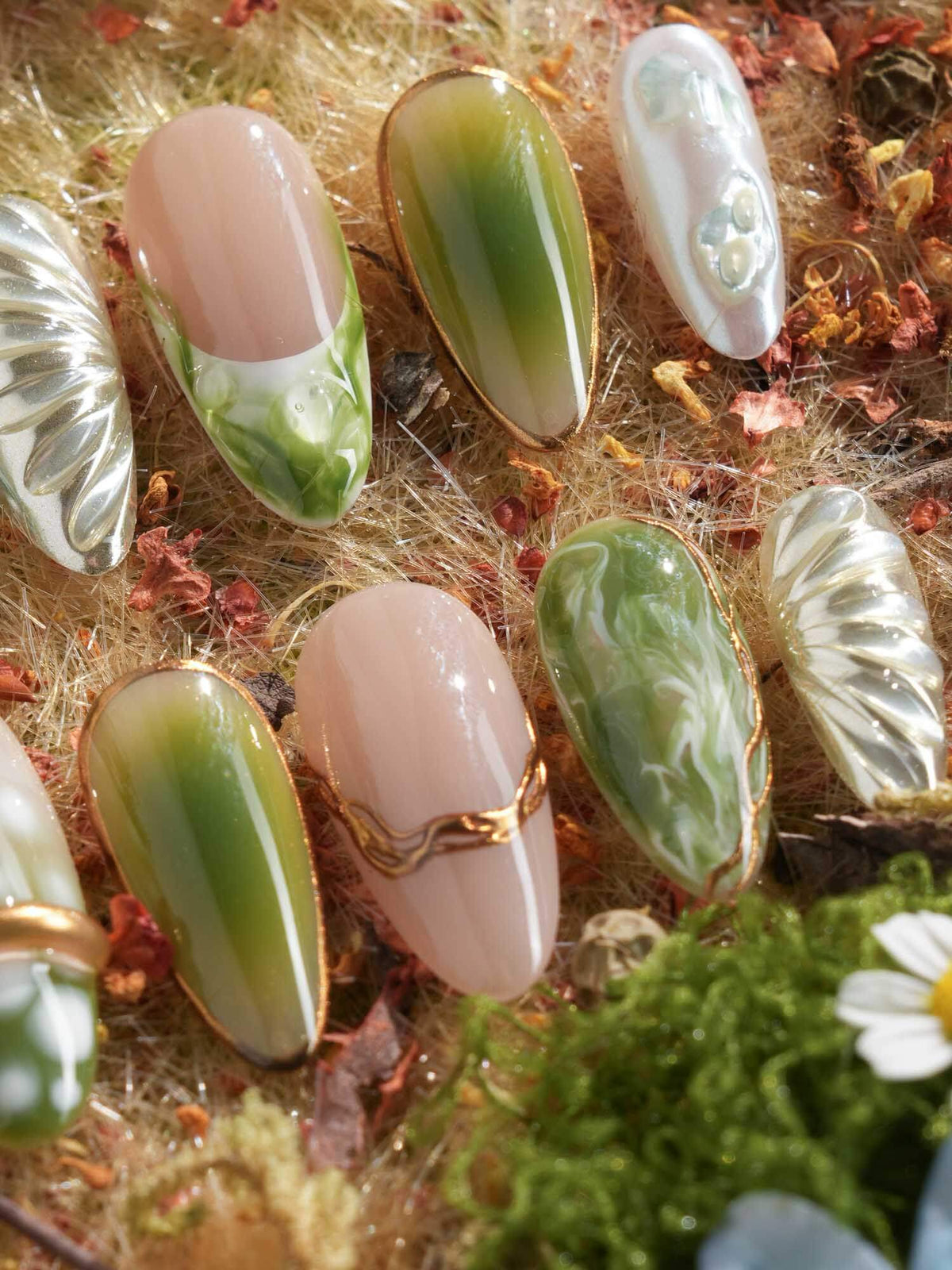 Marshes Mud Masquerade Reusable Press On Nails