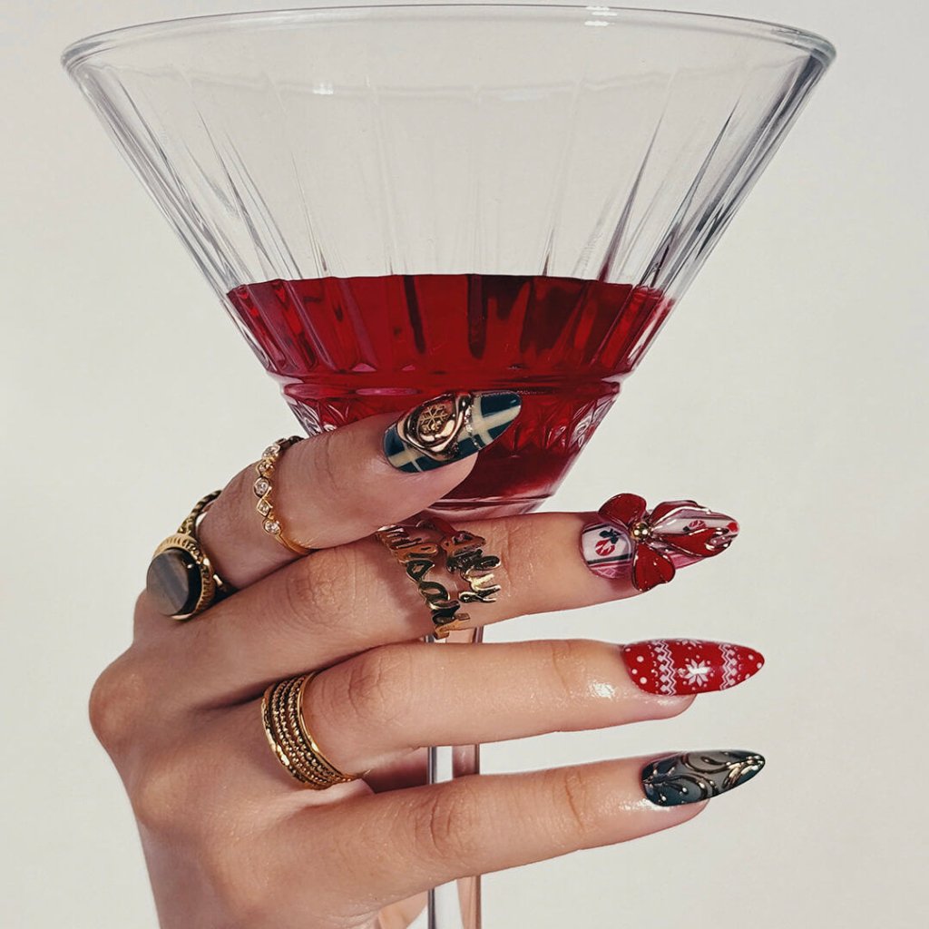 Merry Magic Metallic Bow Plaid Red Gold Press On Nails