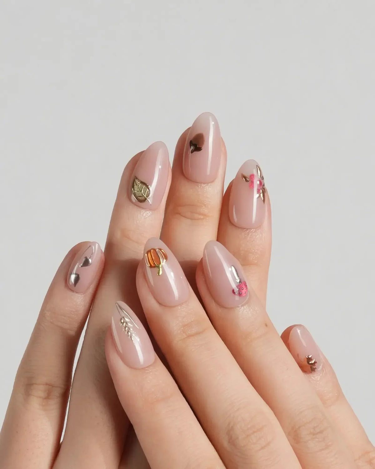 Treat Box Reusable Press On Nails