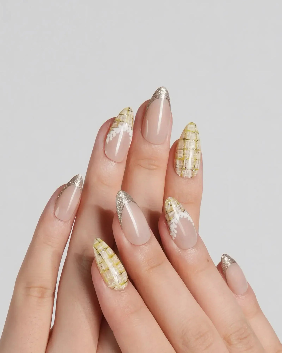 Tweed Light Reusable Press On Nails