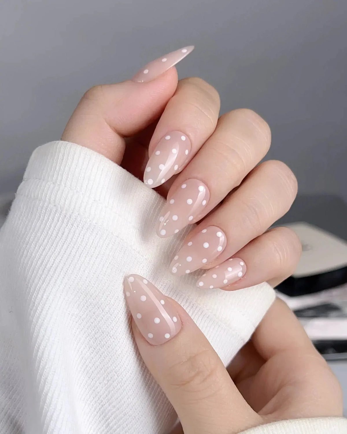 Cloud Cream Reusable Press On Nails
