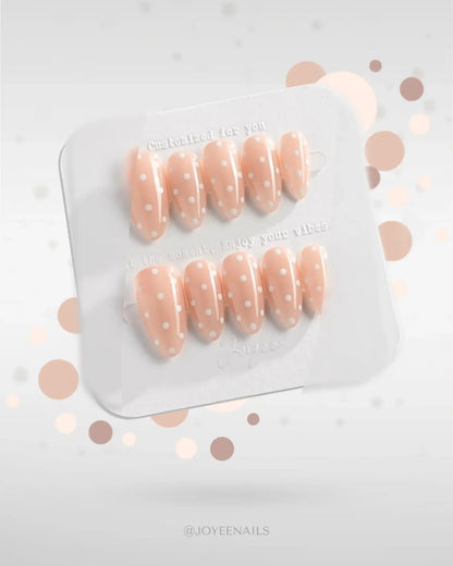 Cloud Cream Reusable Press On Nails