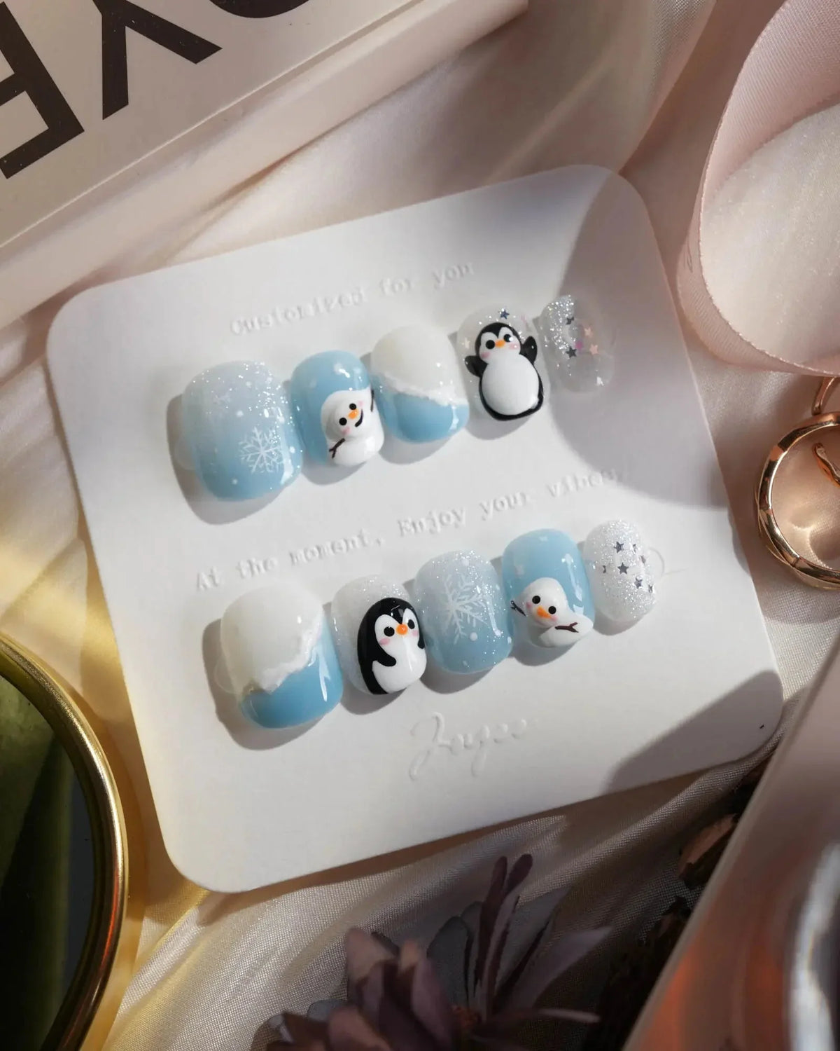 Polar Friends Reusable Press On Nails