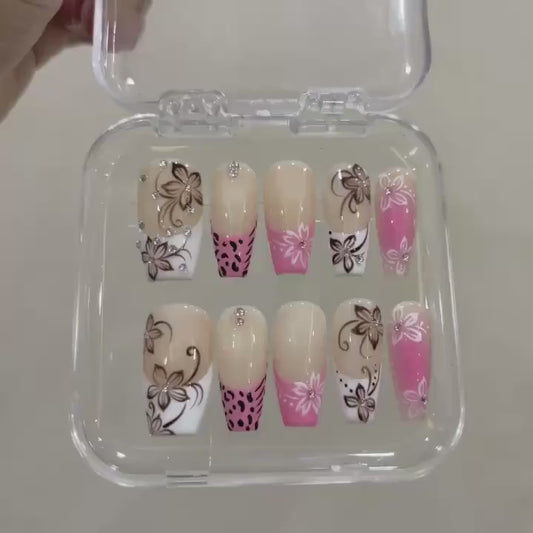 Vintage Floral Press-On Nails