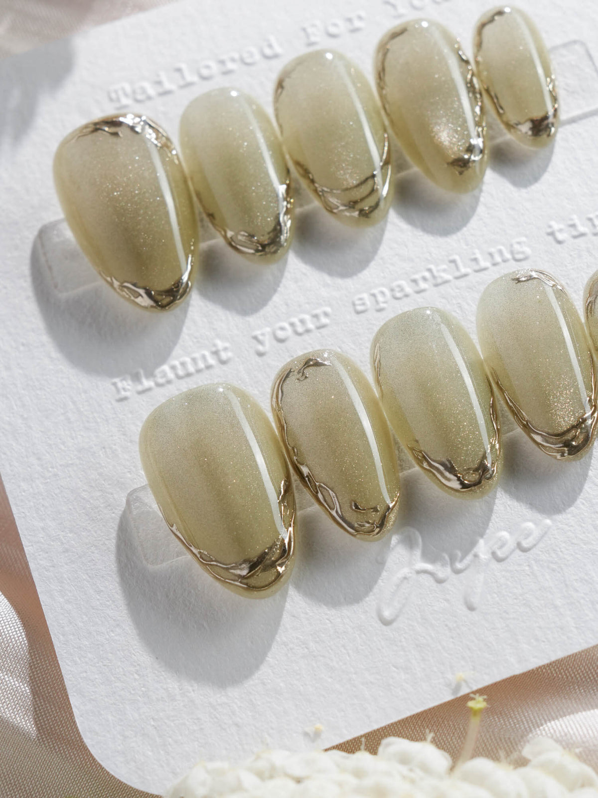 Ripples Twinkle Reservoir Reusable Press On Nails