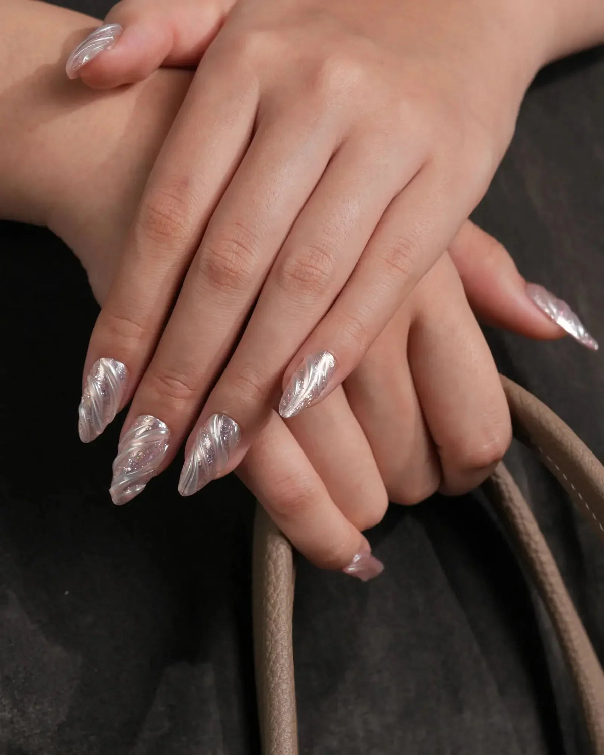 Velvet Twist Reusable Press On Nails