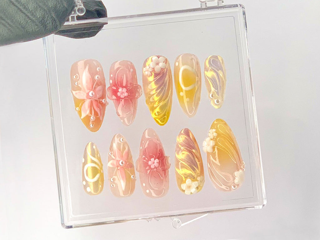 Floral Fantasy Press On Nails, Golden Elegance Fake nails, Chic Blossoms Nail Art