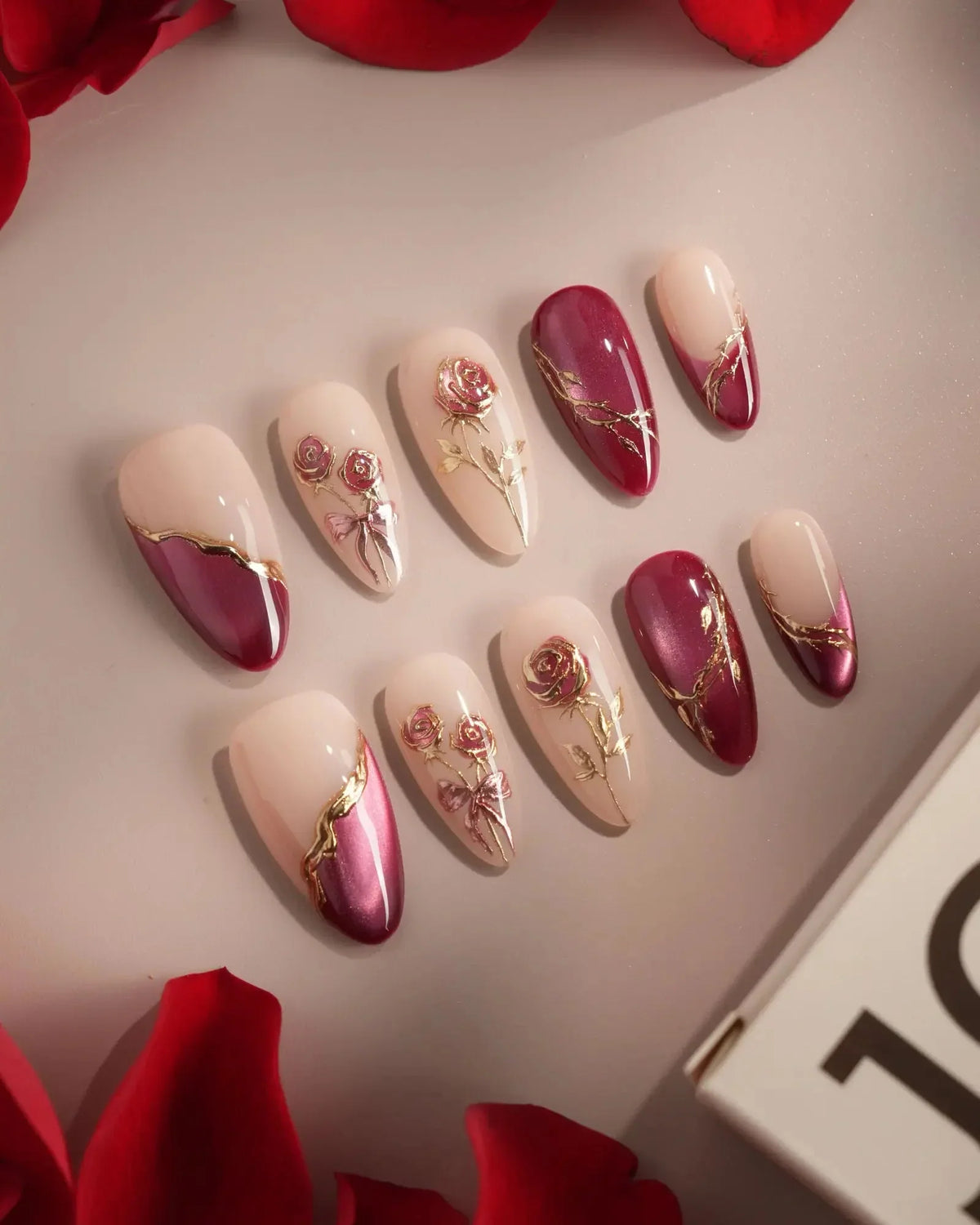 Sugar Thorn Reusable Press On Nails