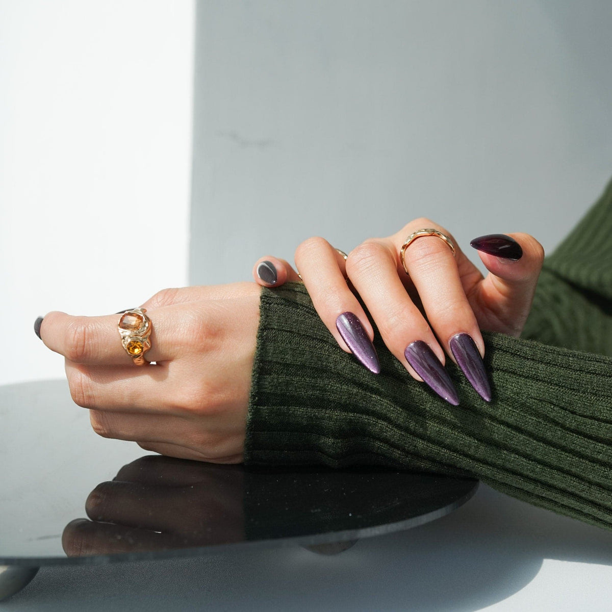 Mauve Color Cat Eye Reusable Press On Nails