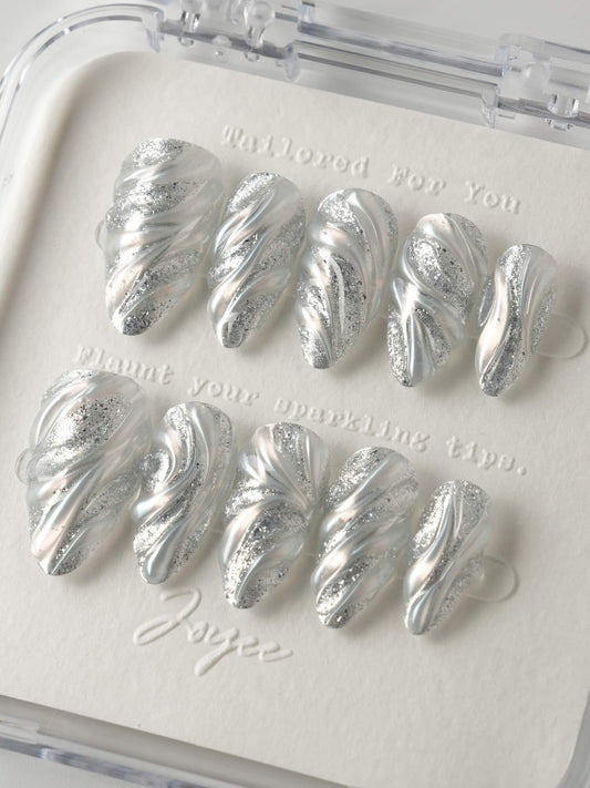 Velvet Frost Reusable Press On Nails