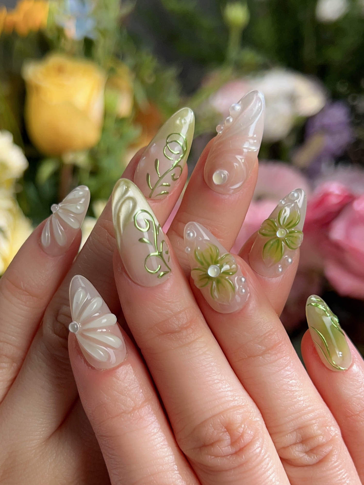 Vines Sneaky Climber Reusable Press On Nails